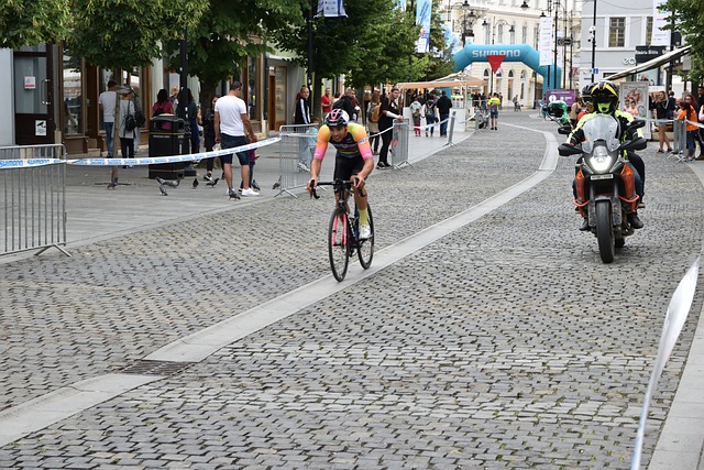 四金两银 四金两银